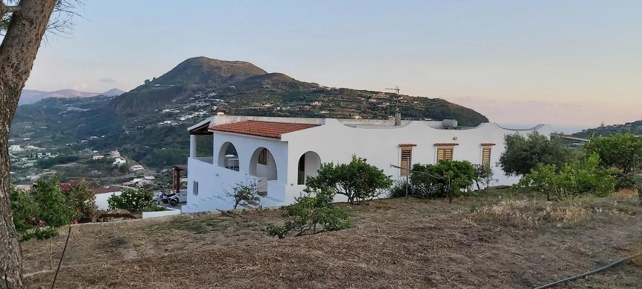 Casa Tra Cielo E Mare Bed & Breakfast Lipari  Lipari (Isola Lipari)