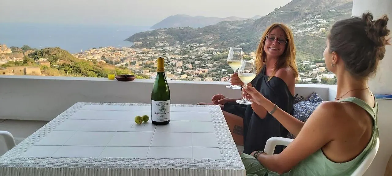 Bed & Breakfast Casa Tra Cielo E Mare Bed and Breakfast Lipari  Italien
