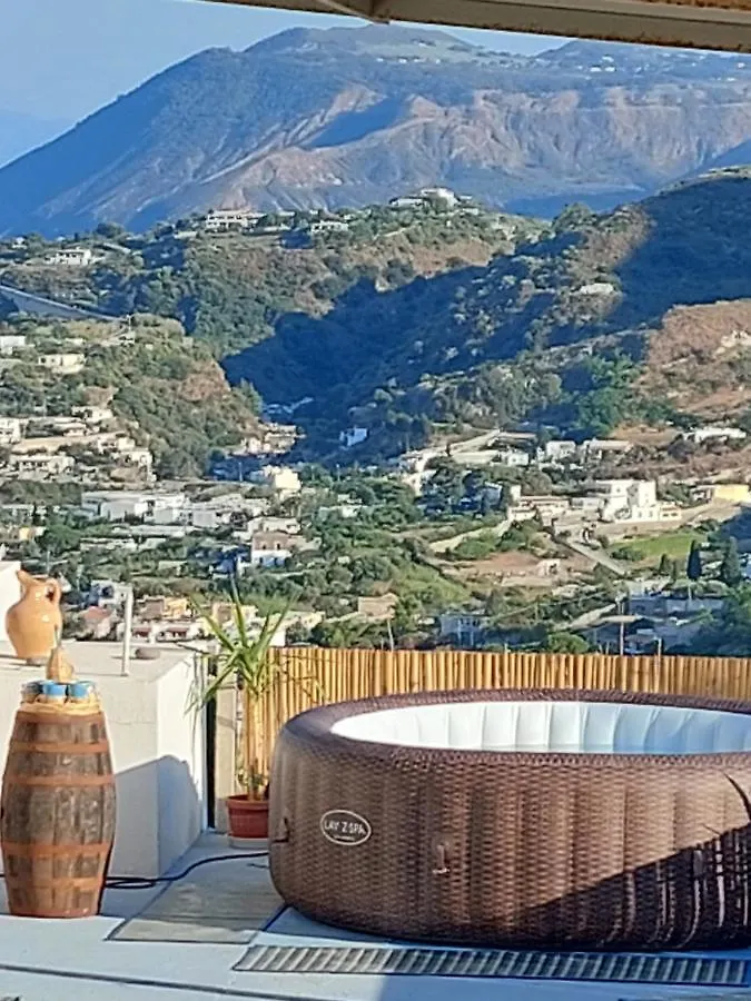 Casa Tra Cielo E Mare Bed and Breakfast Lipari  Bed & Breakfast