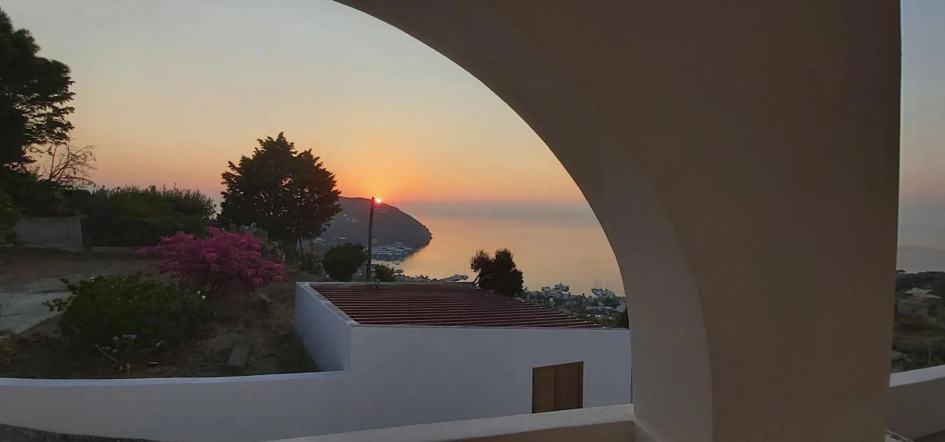 Bed and Breakfast Casa Tra Cielo E Mare Città di Lipari Bed & Breakfast